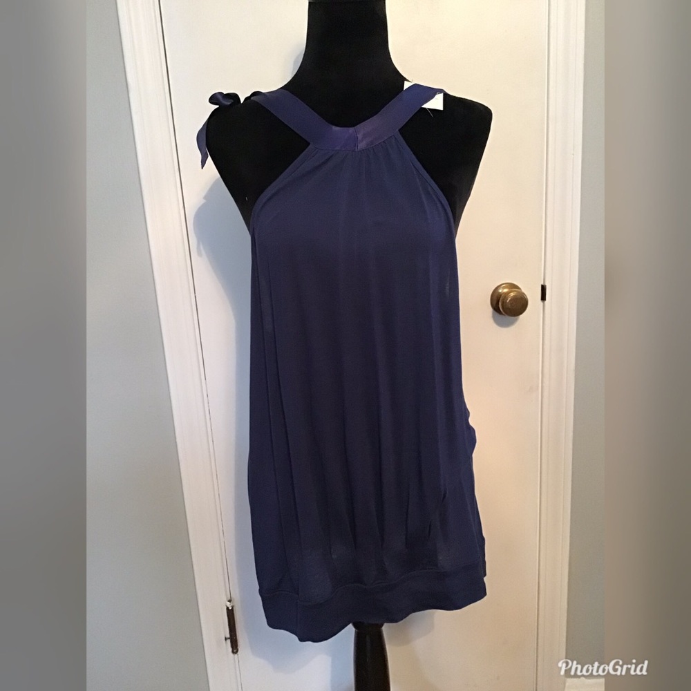 Sleeveless ribbon tie blue top